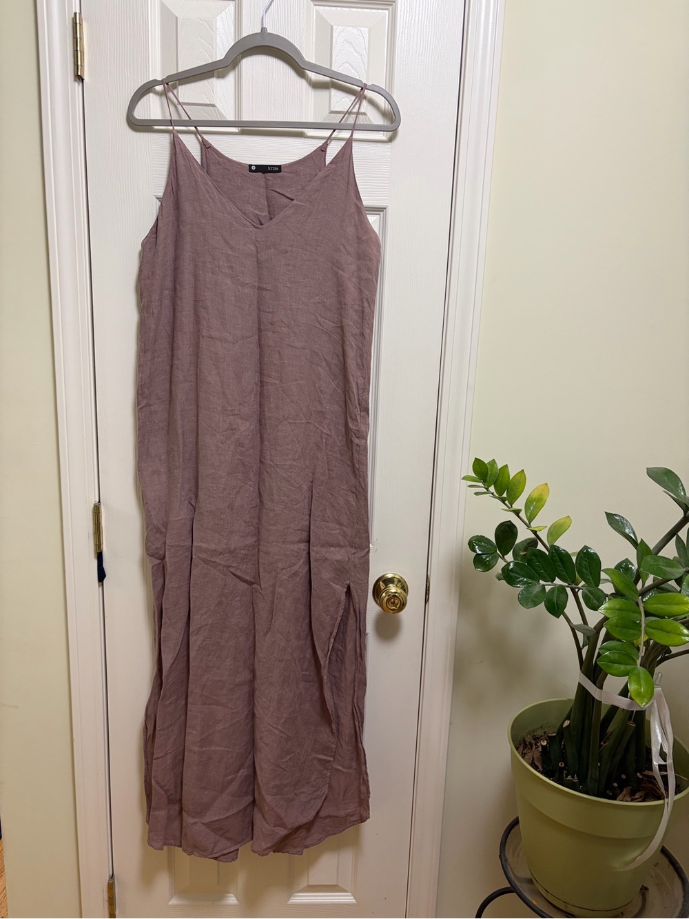 Krisa Taupe 100% linen sleeveless Vneck Maxi Dress S